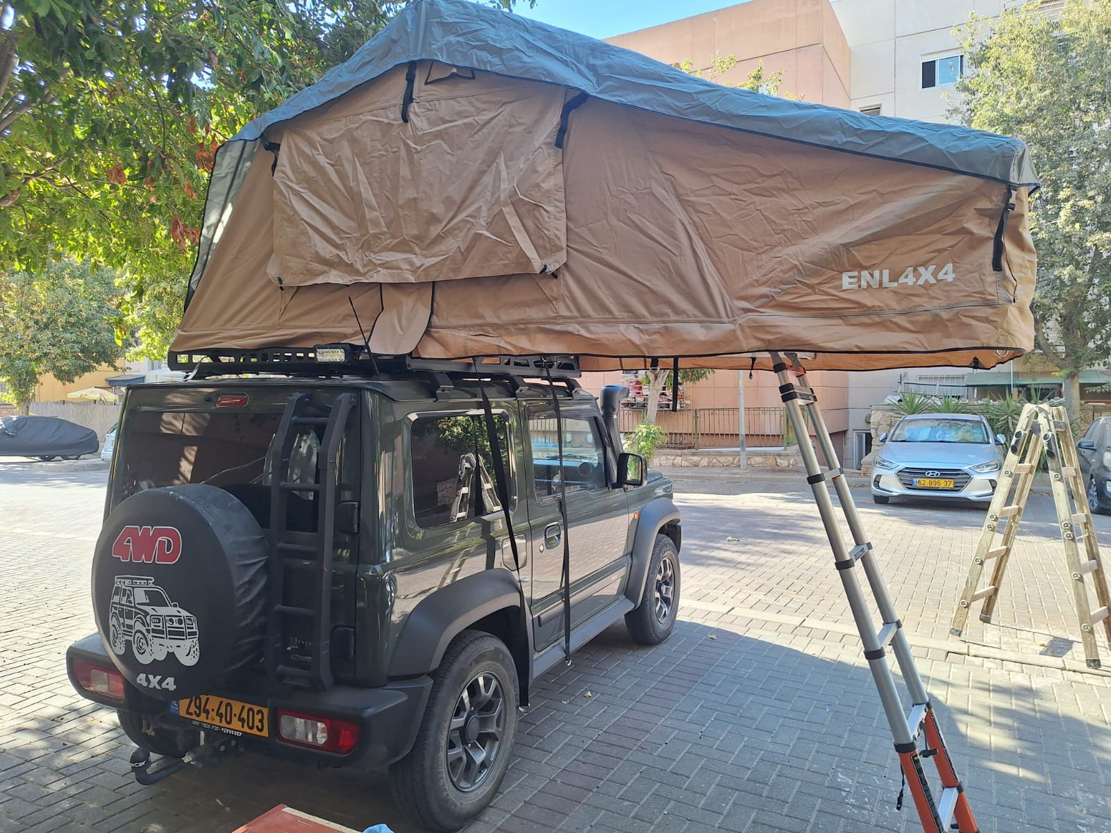 אוהל גג דגם LENNY