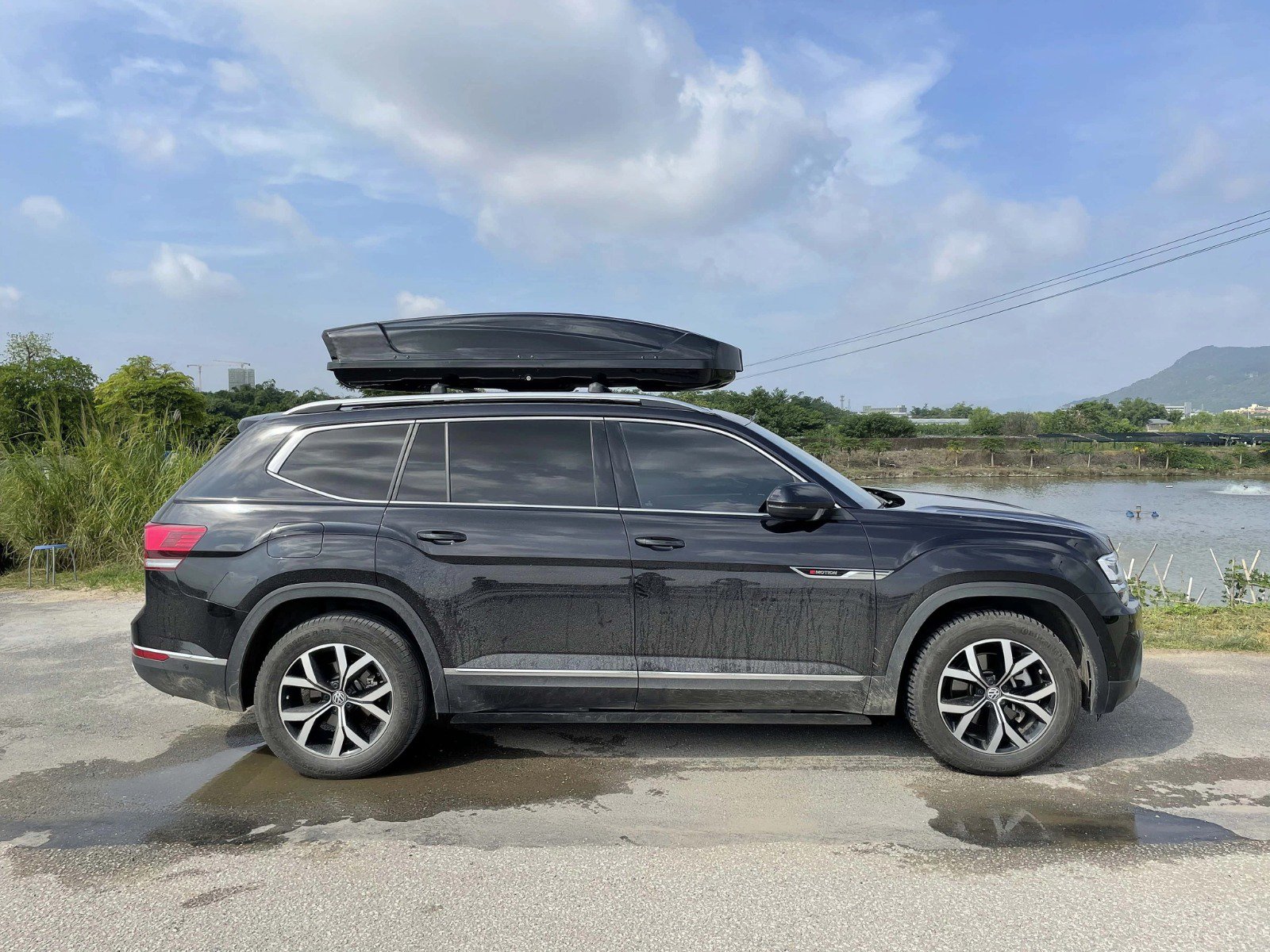 תיבת מטען קשיחה לגג הרכב 400 ליטר